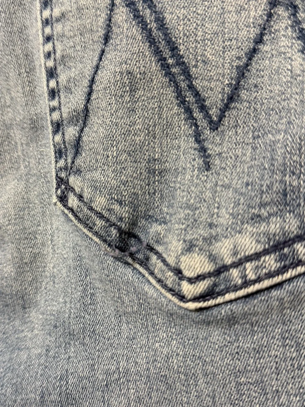 MOTHER The Looker Ankle Denim Size 30 Women’s We the Animals Wash